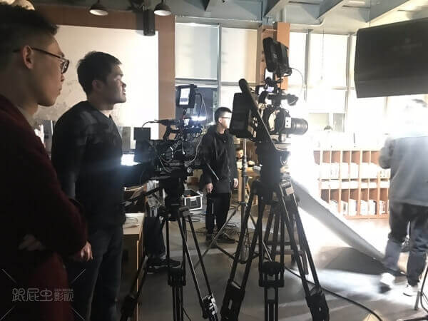 1555502911127658.jpg 03.jpg