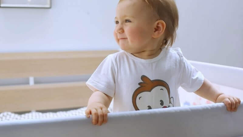 兔貝樂兒童床護(hù)欄產(chǎn)品視頻